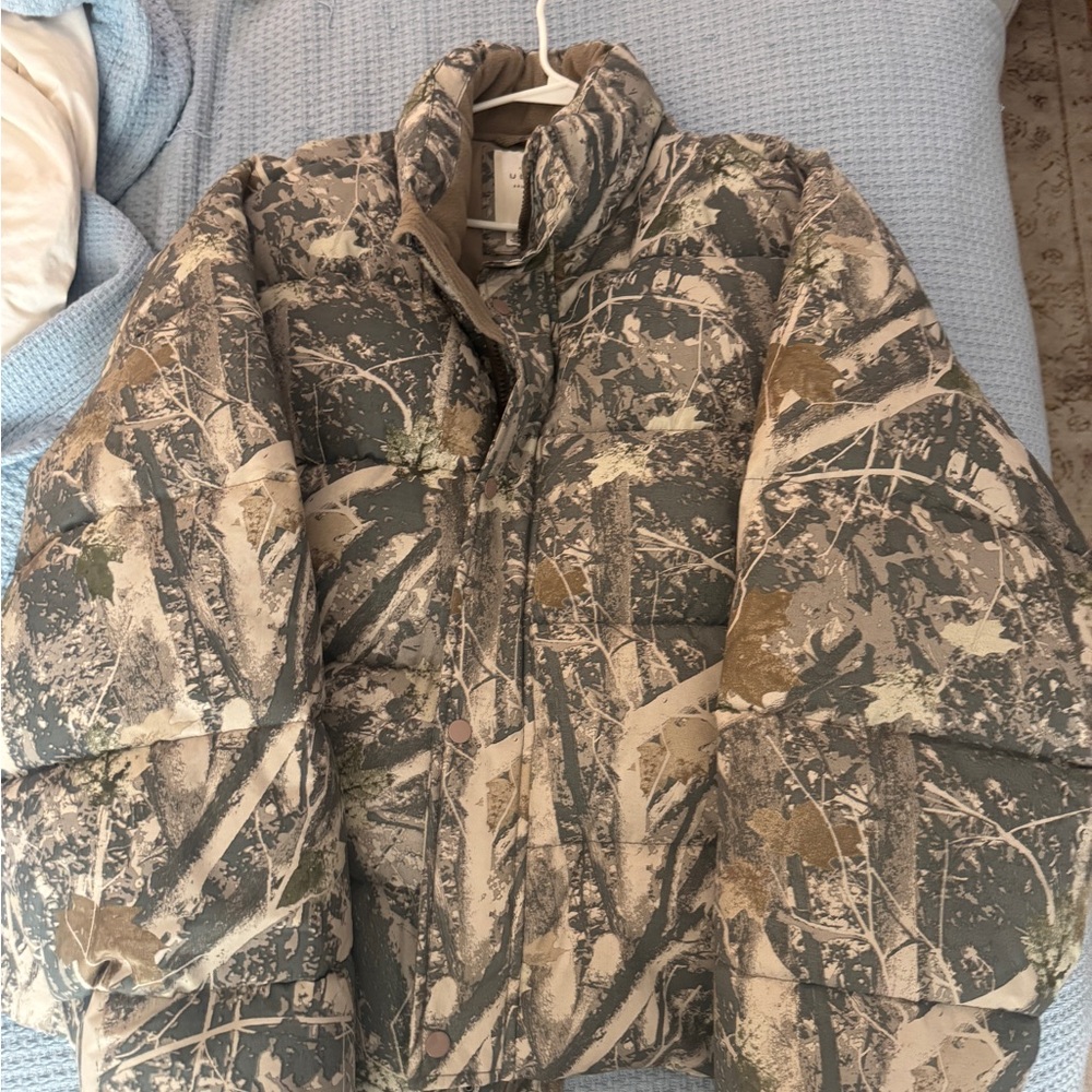 Camouflage Puffer Jacket Abercrombie